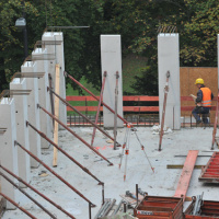 provisorisch gesicherte Stahlbetonstützen Erweiterungsbau Bayerischer Landtag